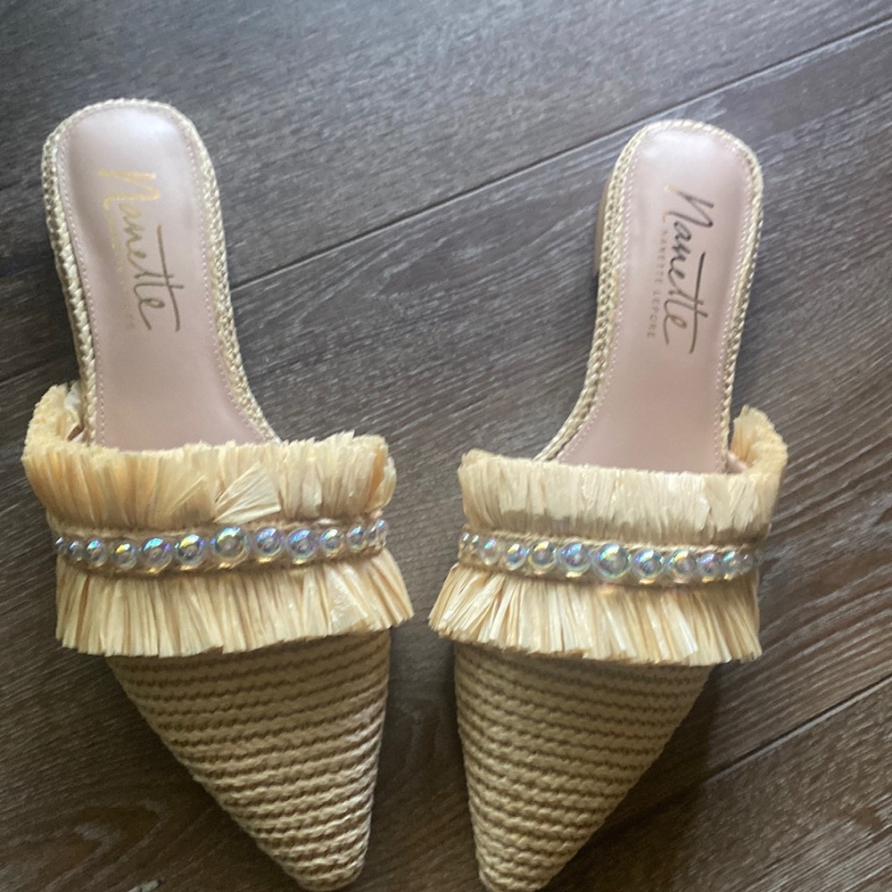 Very cool Nanette Lenore Straw Slip-Ons-8.5